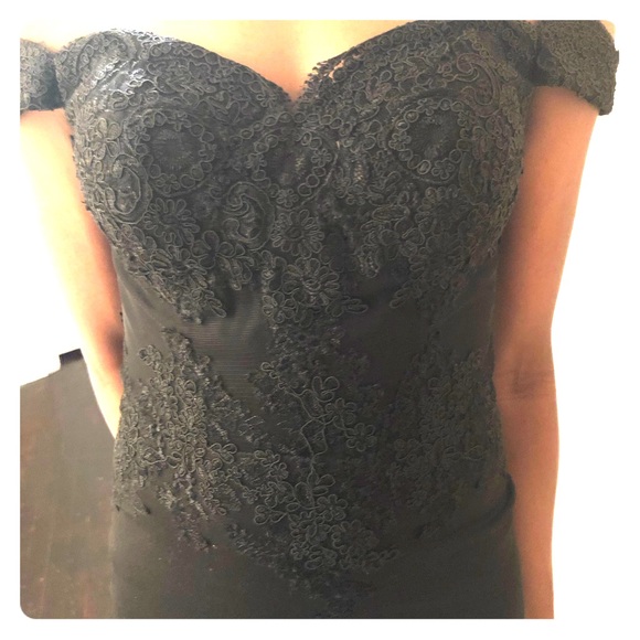 Dress was for one occasion. - Picture 3 of 5